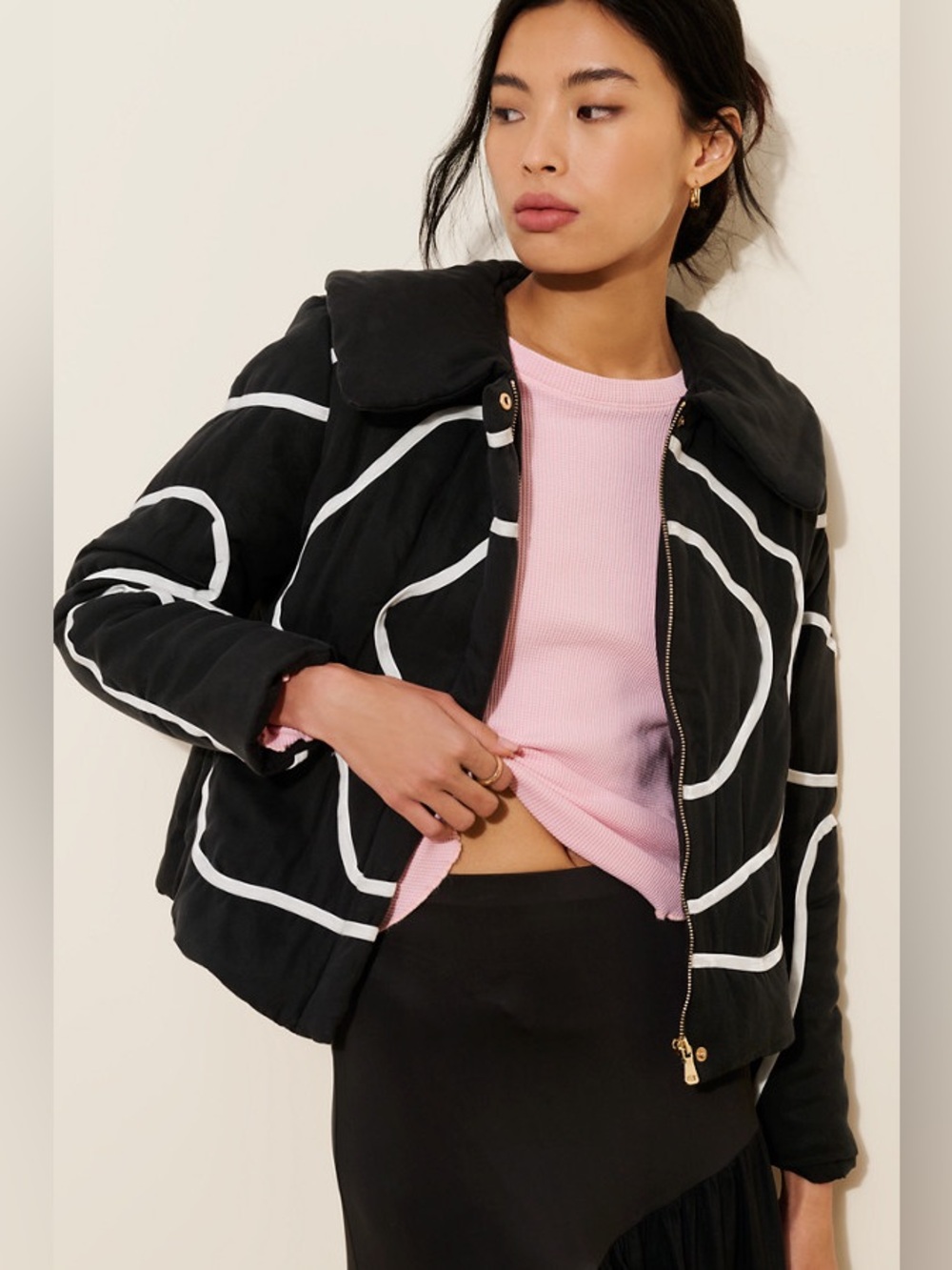 Find Me Now Transverse Wave Puffer - Black & White